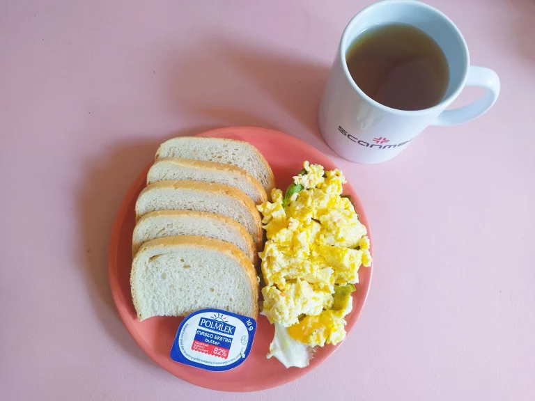 śniadanie dieta łatwostrawna: chleb pszenny 70g, masło 10g, jajecznica na wodzie 120g, sałata masłowa, herbata czarna
A: 1,3,7 śniadanie dieta łatwostrawna: chleb pszenny 70g, masło 10g, jajecznica na wodzie 120g, sałata masłowa, herbata czarna
A: 1,3,7