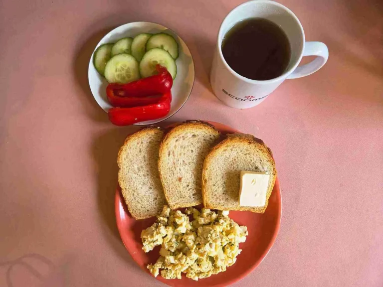 Śniadanie: dieta z ograniczeniem łatwoprzyswajalnych węglowodanów
chleb mieszany z płatkami owsianymi 70g, margaryna miękka 10g, pasta jajeczna 120g, papryka 40g, ogórek zielony 40g, herbata czarna
A: 1,3,7
Śniadanie: dieta z ograniczeniem łatwoprzyswajalnych węglowodanów
chleb mieszany z płatkami owsianymi 70g, margaryna miękka 10g, pasta jajeczna 120g, papryka 40g, ogórek zielony 40g, herbata czarna
A: 1,3,7