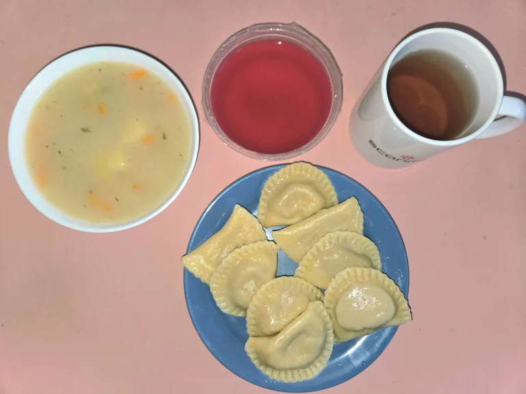 obiad dieta z ograniczeniem łatwo przyswajalnych węglowodanów: zupa brukselkowa 450ml, pierogi z mięsem 320g, woda z sokiem malinowym, kisiel
A: 1,3 obiad dieta z ograniczeniem łatwo przyswajalnych węglowodanów: zupa brukselkowa 450ml, pierogi z mięsem 320g, woda z sokiem malinowym, kisiel
A: 1,3