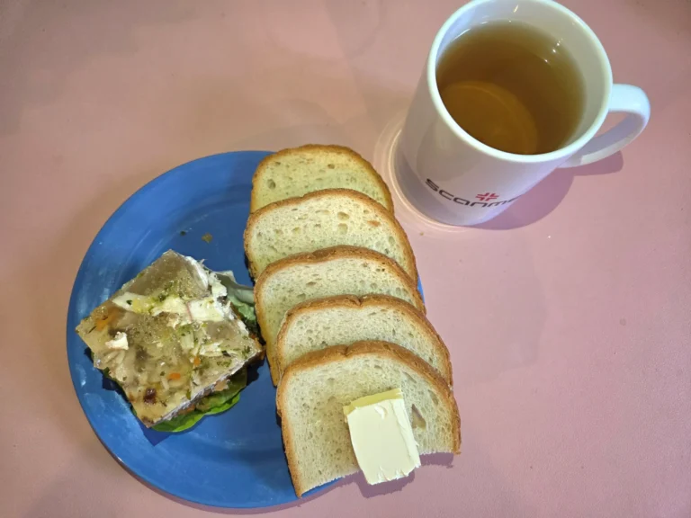 śniadanie dieta łatwostrawna: chleb pszenny 70g, margaryna miękka 10g, galaretka drobiowa 120g, sałata, herbata czarna
A: 1,7 śniadanie dieta łatwostrawna: chleb pszenny 70g, margaryna miękka 10g, galaretka drobiowa 120g, sałata, herbata czarna
A: 1,7